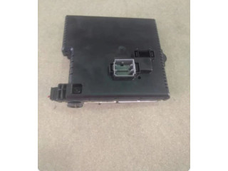 Блок предохранителей 30728512   Volvo XC90    