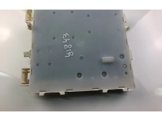 Блок предохранителей  32268107AB   Volvo XC40    