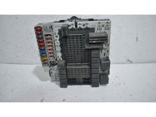 Блок предохранителей 9401802 Volvo S60