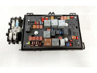 Pojistková skříňka 13343769 Opel Zafira C