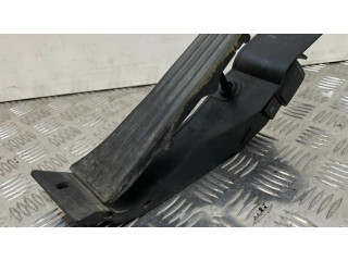 Педаль акселератора