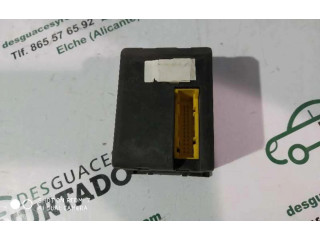 Блок предохранителей  90306556   Opel Calibra    