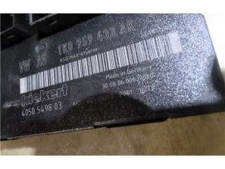   Pojistková skříňka 1K0959433AK   Volkswagen Caddy 2006