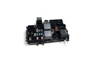 Блок предохранителей 31384034 Volvo XC90