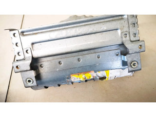 Подушка безопасности пассажира    Mitsubishi Carisma