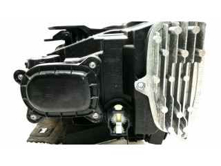 Передняя фара  