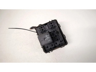 Блок предохранителей  13949771, 1394977-1   Volkswagen Phaeton    