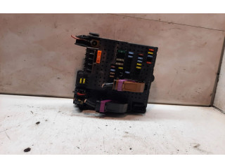 Блок предохранителей 12217799, 12217799 Volvo V70