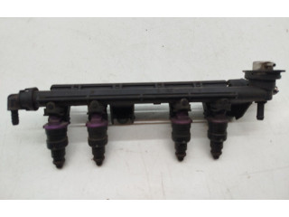 Топливная рампа 7700870914 Renault Clio II