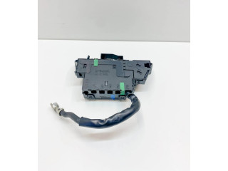   Pojistková skříňka A2305450403, A2305450801   Mercedes-Benz SL R230 2008