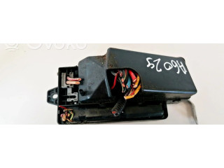 Pojistková skříňka Subaru Outback 1999