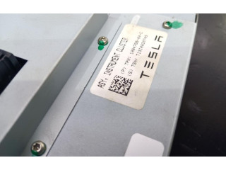 Панель приборов 1004788-00-C, 1004788-00-C Tesla Model S