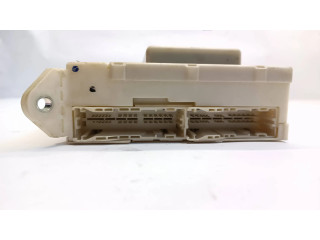 Блок предохранителей 8273030322, 91460W Lexus GS 300 350 430 450H