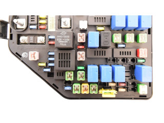 Блок предохранителей 8297034320 SsangYong Korando