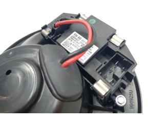 Вентилятор печки 1K1820015L, F998922Q Volkswagen Caddy