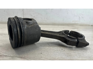 Поршень с шатуном Dodge Nitro для дизельного двигателя 2.8