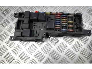 Блок предохранителей  518717004, 8637841   Volvo V70    