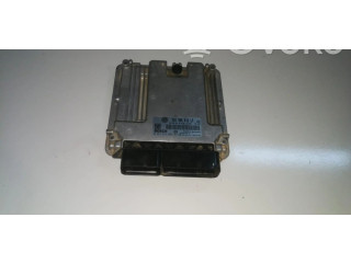 Řídící jednotka 03G906016LF Volkswagen Caddy 2008