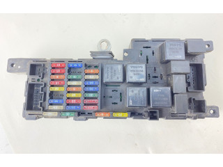 Блок предохранителей  8678449-dieP2X, 518787205   Volvo V70    