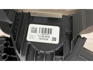 Педаль акселератора