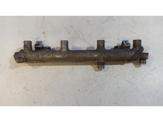 Топливная рампа 12569089, 12569628   Saab 9-3 Ver2 2.0  для двигателя B207R