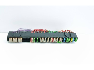 Pojistková skříňka 8366570 BMW 5 E39 2001