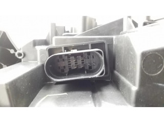 Передняя фара  