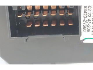 Ручка стеклоочистителей 934202Y660 KIA Ceed