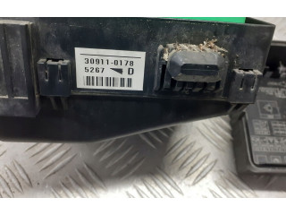 Блок предохранителей MN124324 Mitsubishi Outlander