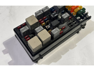 Pojistková skříňka 15329394 Chevrolet Corvette C5 2000