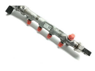 Vstřikovací lišta 04L089G Volkswagen Tiguan CUV