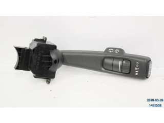 Ручка стеклоочистителей 8682869   Volvo V50