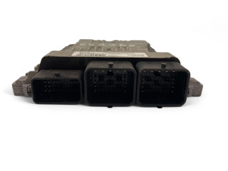 Блок управления двигателем Блок управления 31355669   Volvo V70