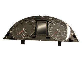 Přístrojová deska Volkswagen PASSAT B7 2012 3AA920970E, 016223