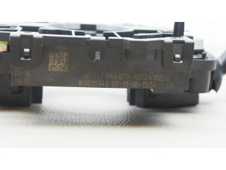 Подрулевой переключатель 7944079   BMW 5 G30 G31