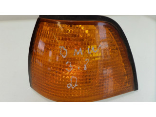 Передний поворотный фонарь