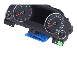 Přístrojová deska Volkswagen Touareg II 2017 7P6920883S