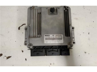 Блок управления 237102213r, 23710412br Dacia Dokker