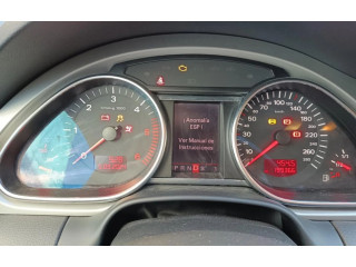 Přístrojová deska Audi Q7 4L