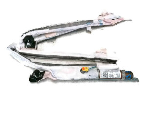 Боковая подушка безопасности 8U0880742D, 369451017 Audi Q3 8U