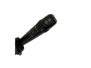 Ручка стеклоочистителей 30768100   Volvo V70