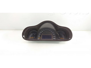 Přístrojová deska Mercedes-Benz C W203 A2035401547