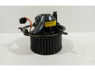 Вентилятор печки       Volkswagen Caddy