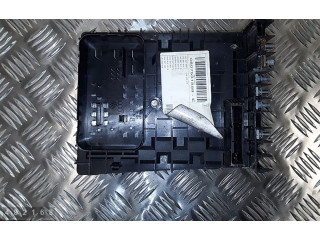   Pojistková skříňka 1K0937808E   Volkswagen Tiguan 2008