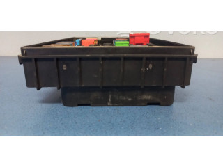 Блок предохранителей 1K0937125 Volkswagen Golf Plus