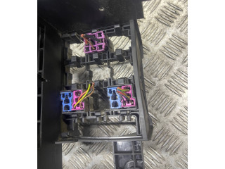 Блок предохранителей  1T1959503C, 1K0937049AD   Volkswagen Caddy    