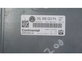 Блок управления двигателя 03L906023PA, 5WP42935AA Volkswagen Caddy