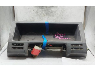 Přístrojová deska Nissan Serena 1999 20096501, 20096501