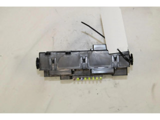 Блок предохранителей    Jeep Renegade    