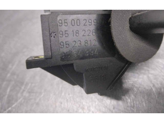 Ручка стеклоочистителей 9500299   Saab 9000 CS